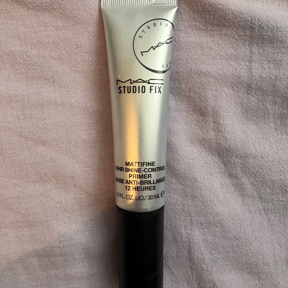 BN MAC Cosmetics Studio Fix Mattifine 12-Hour Shine-Control Primer